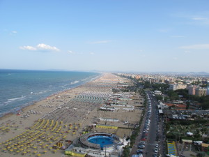 Beach_of_Rimini_(14-07-2012)