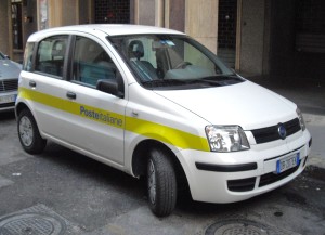 Fiat_Panda_Poste_Italiane_front