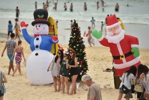 Il Natale in Australia: Babbo Natale arriva in spiaggia!